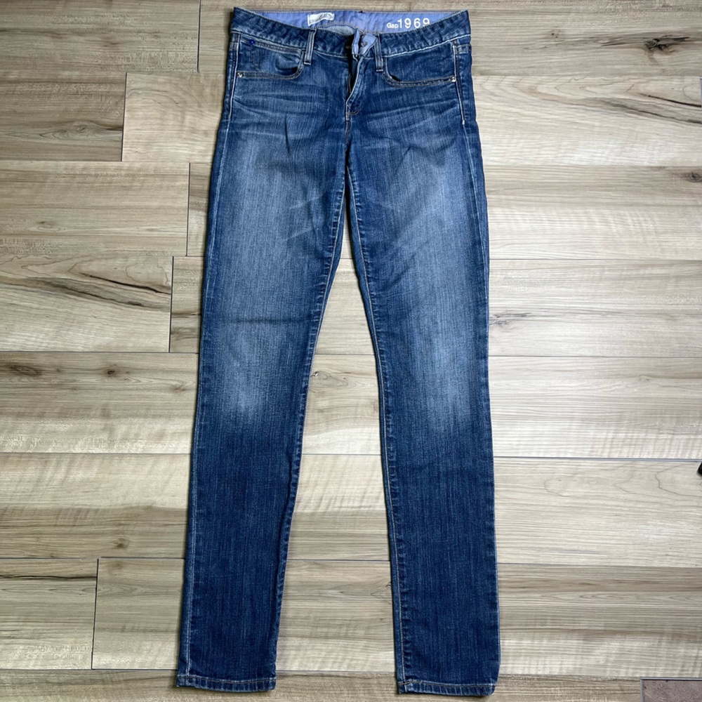 Gap Always Skinny Jeans (good condition)